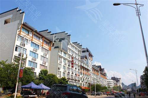 房頂屋檐合成樹(shù)脂隔熱瓦 灰色加厚3.0mm蓋廠(chǎng)房用ASA復(fù)合材料樹(shù)脂合成瓦 pvc合成樹(shù)脂瓦廠(chǎng)家報(bào)價(jià)