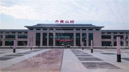 合成樹(shù)脂瓦1050寬度防腐隔熱別墅瓦自建房用 鋼結(jié)構(gòu)施工廠(chǎng)房樹(shù)脂塑料瓦 樹(shù)脂瓦封檐板批發(fā)價(jià)格